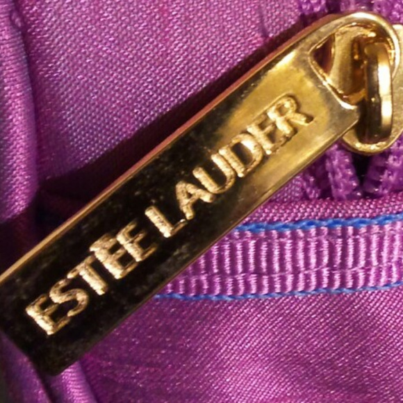 *FREE* ---  Cosmetic Case - Picture 2 of 3